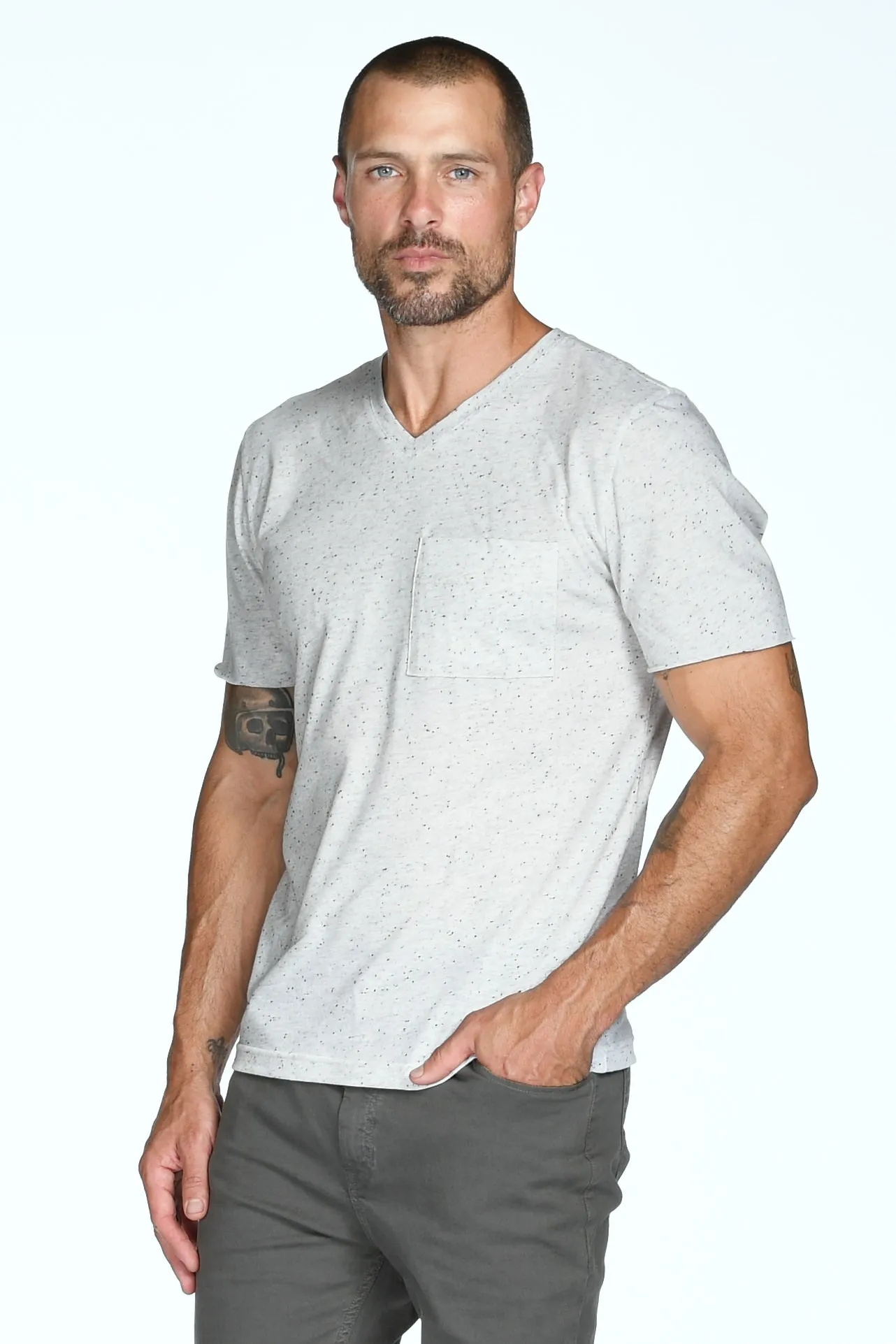 Men's Princeton Wide Pocket V-Neck Stripe Tee