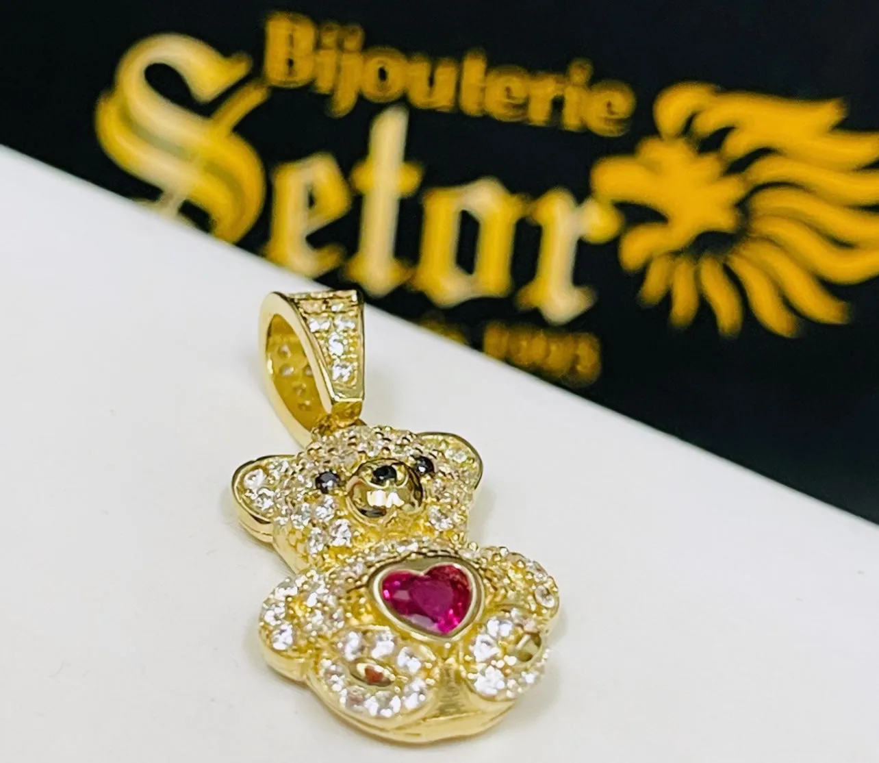 Teddy bear pendant P373